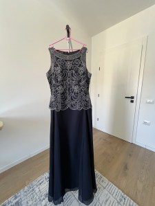 Fustan per femra